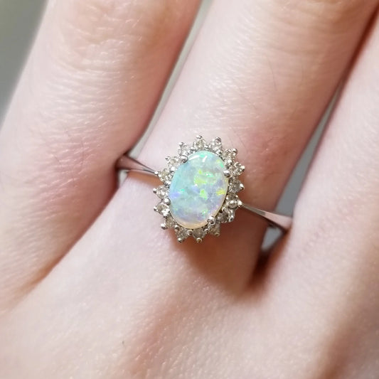 18K Floral Fair White Opal Ring