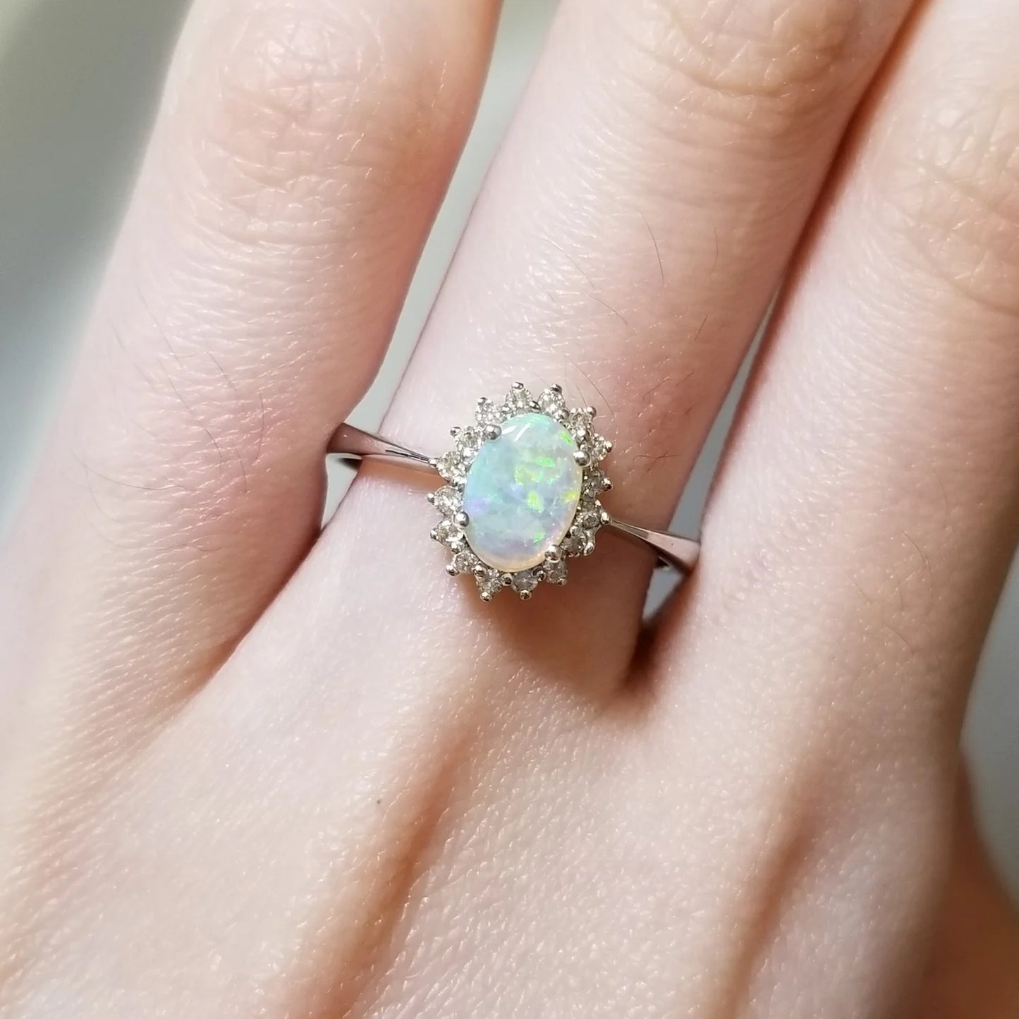 18K Floral Fair White Opal Ring