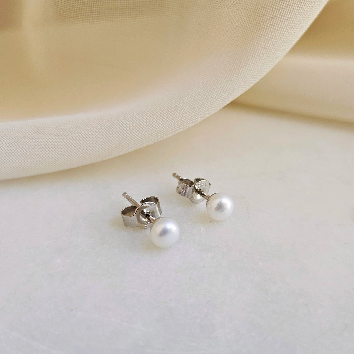 Pippa Mini Pearl Earrings