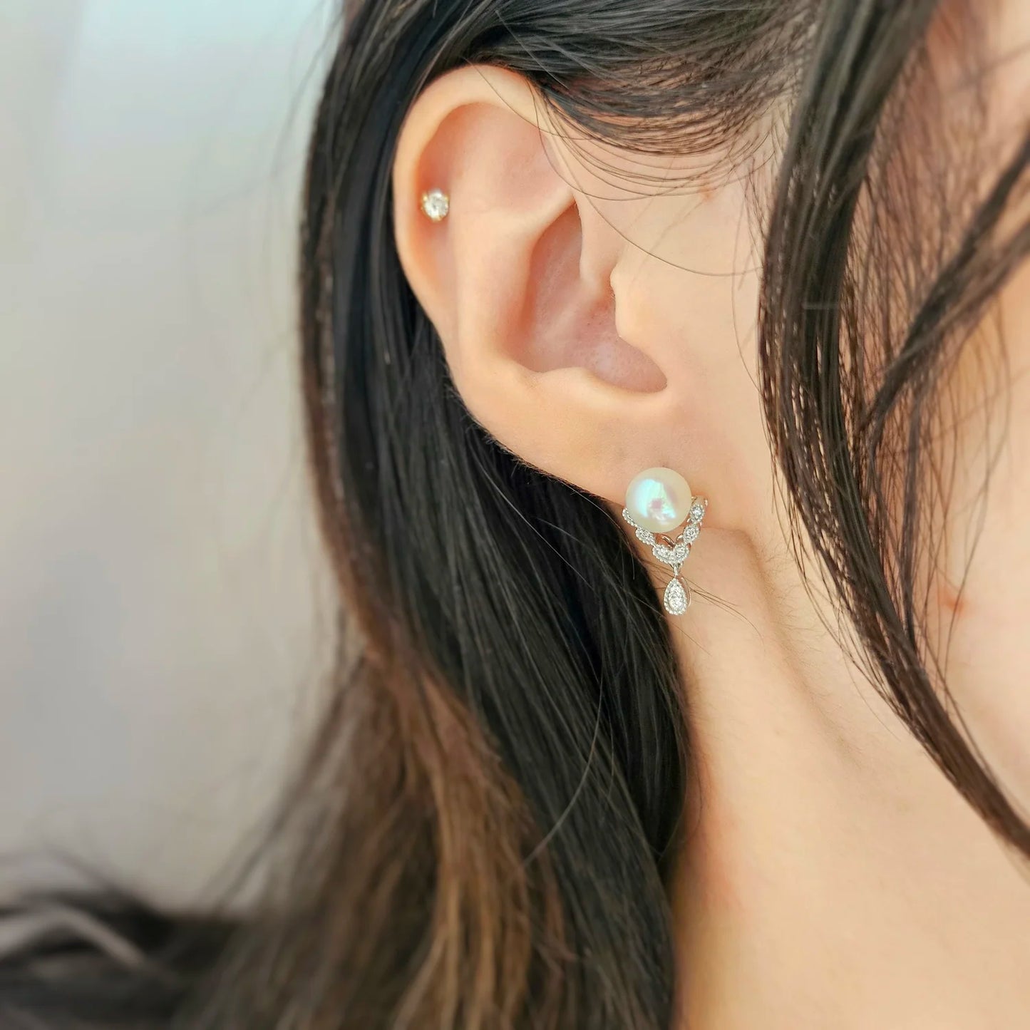 18K Antique Style Akoya Pearl Drop Earring with Diamond