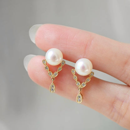 18K Antique Style Akoya Pearl Drop Earring with Diamond