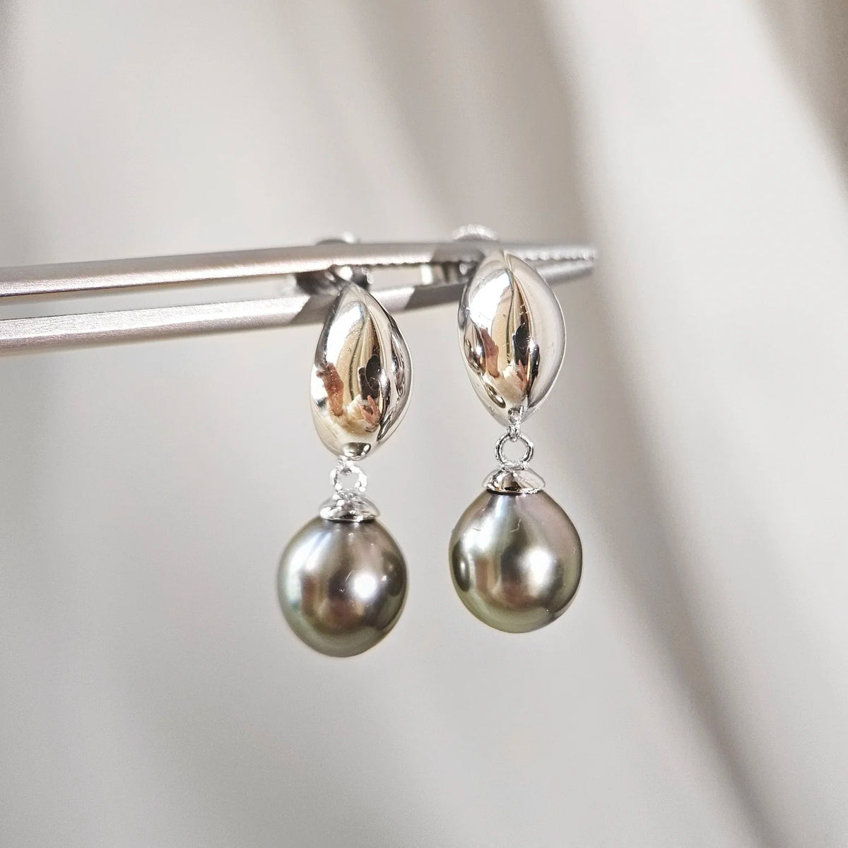 Marissa Tahitian Pearl Earrings