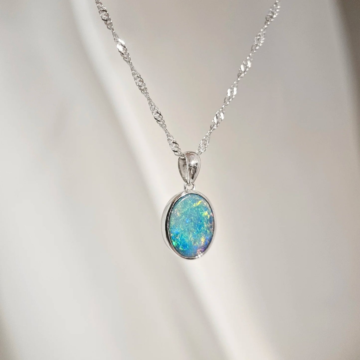 14K Small Classic Doublet Opal Pendant