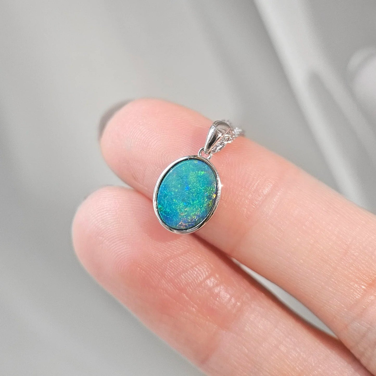 14K Small Classic Doublet Opal Pendant