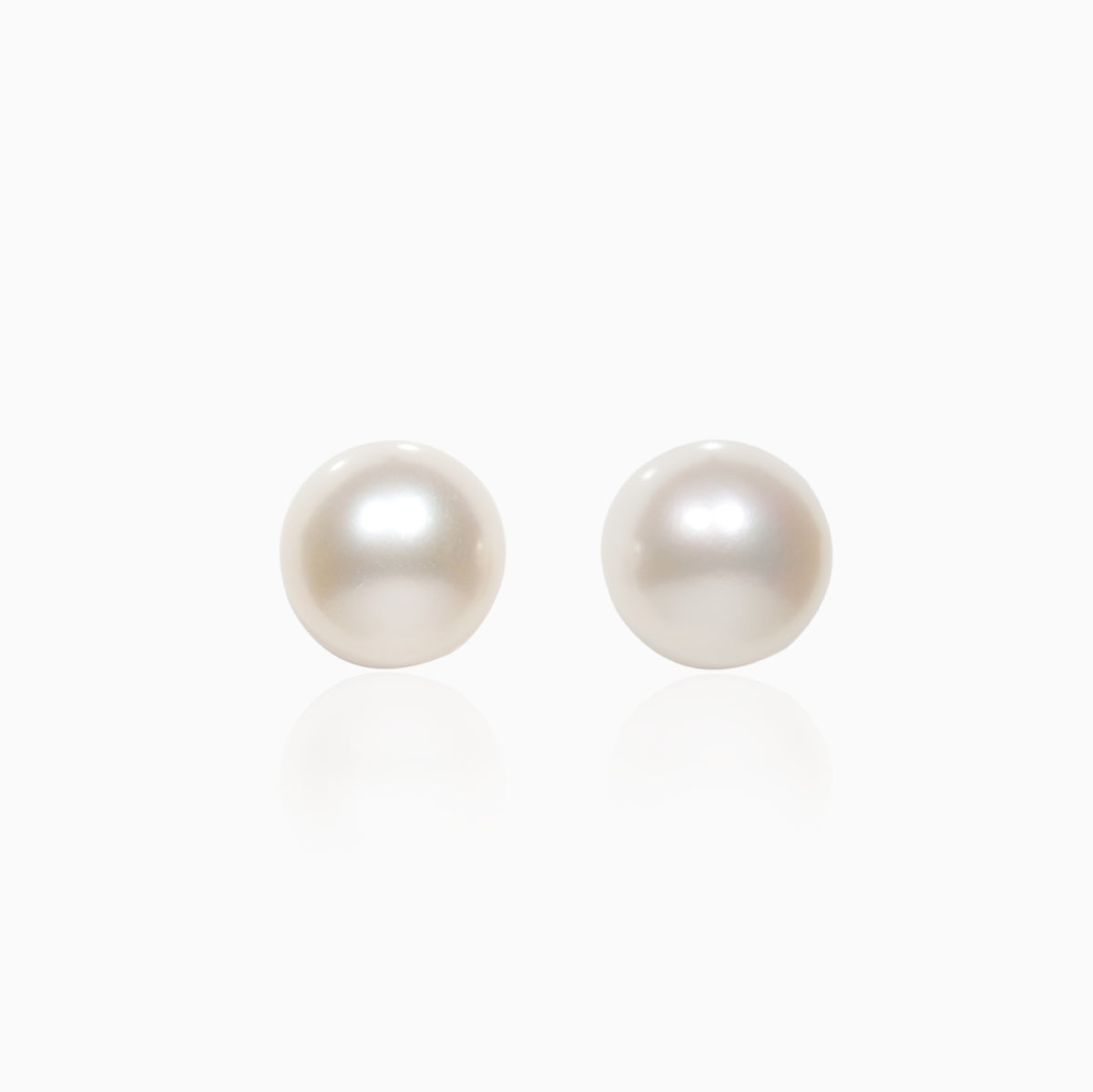 Brenda Freshwater Button Pearl Earrings