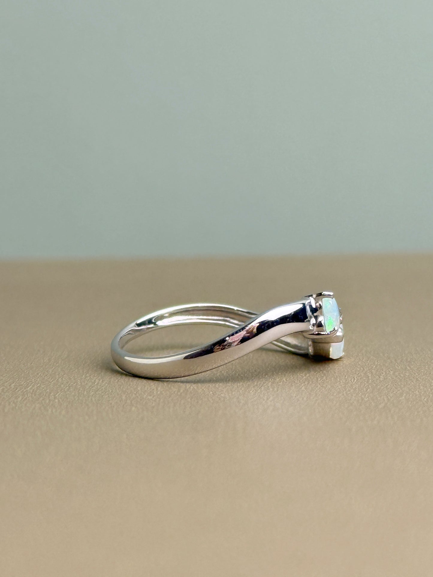 18K Two Hearts White Opal Ring
