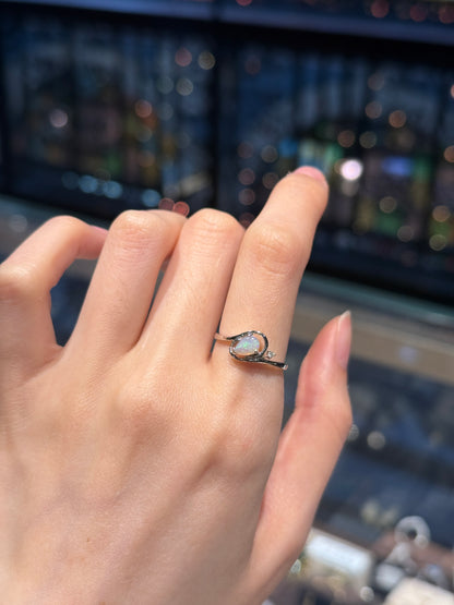 18K Galeria White Opal Ring with Diamond