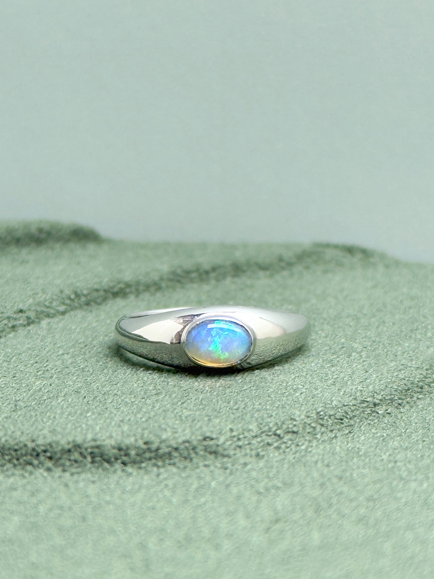 18K Bubble White Opal Ring