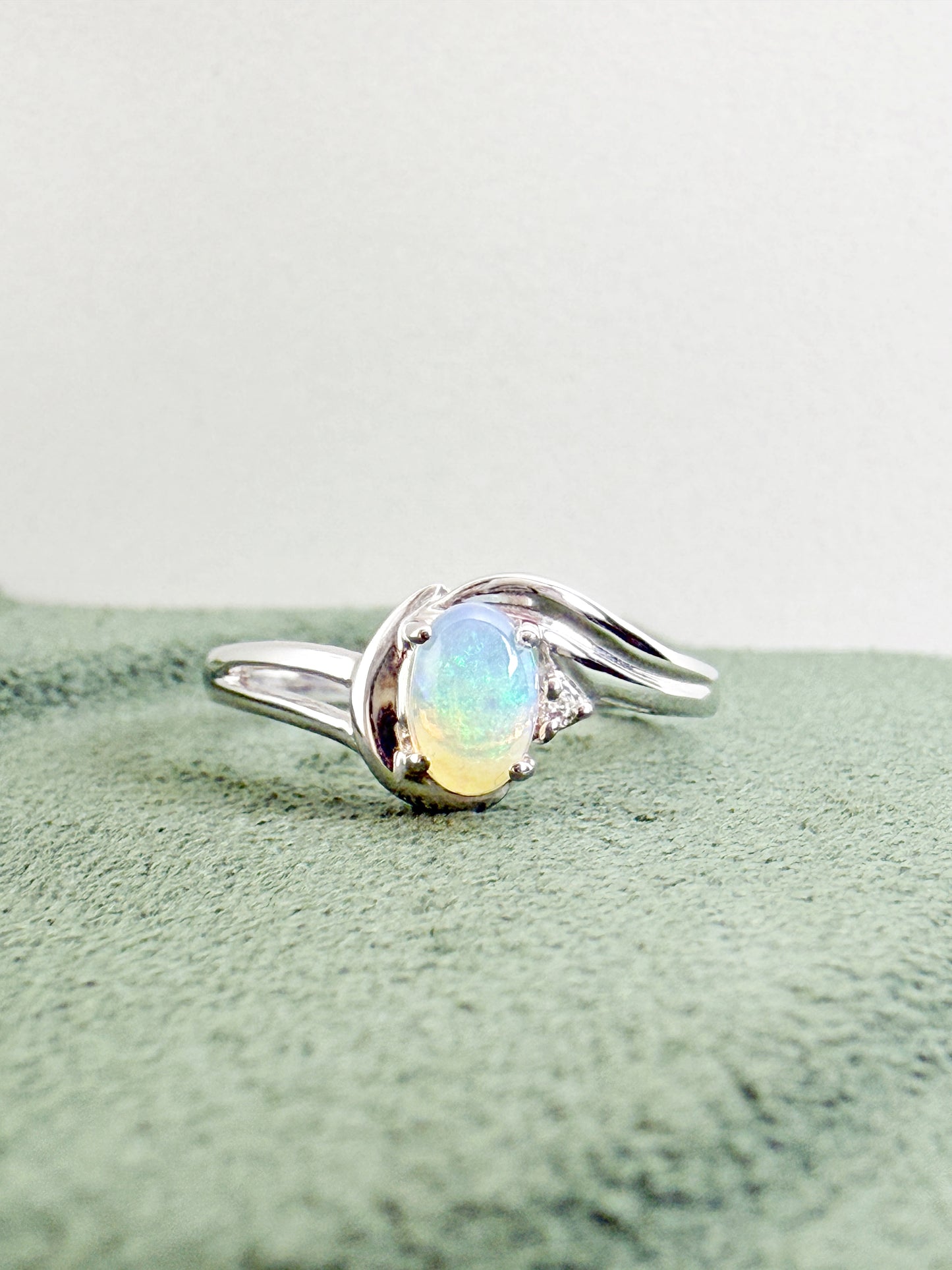 18K Gwen White Opal Ring with Diamond