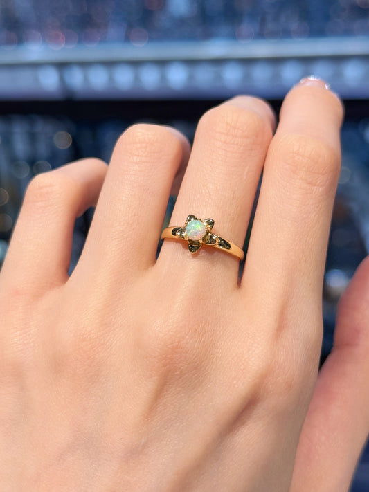 18K Star White Opal Ring