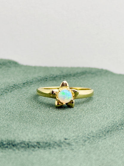18K Star White Opal Ring