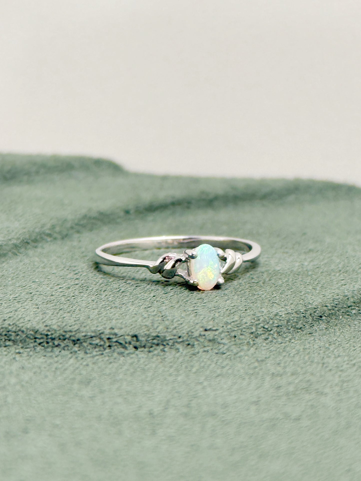18K Arianna White Opal Ring