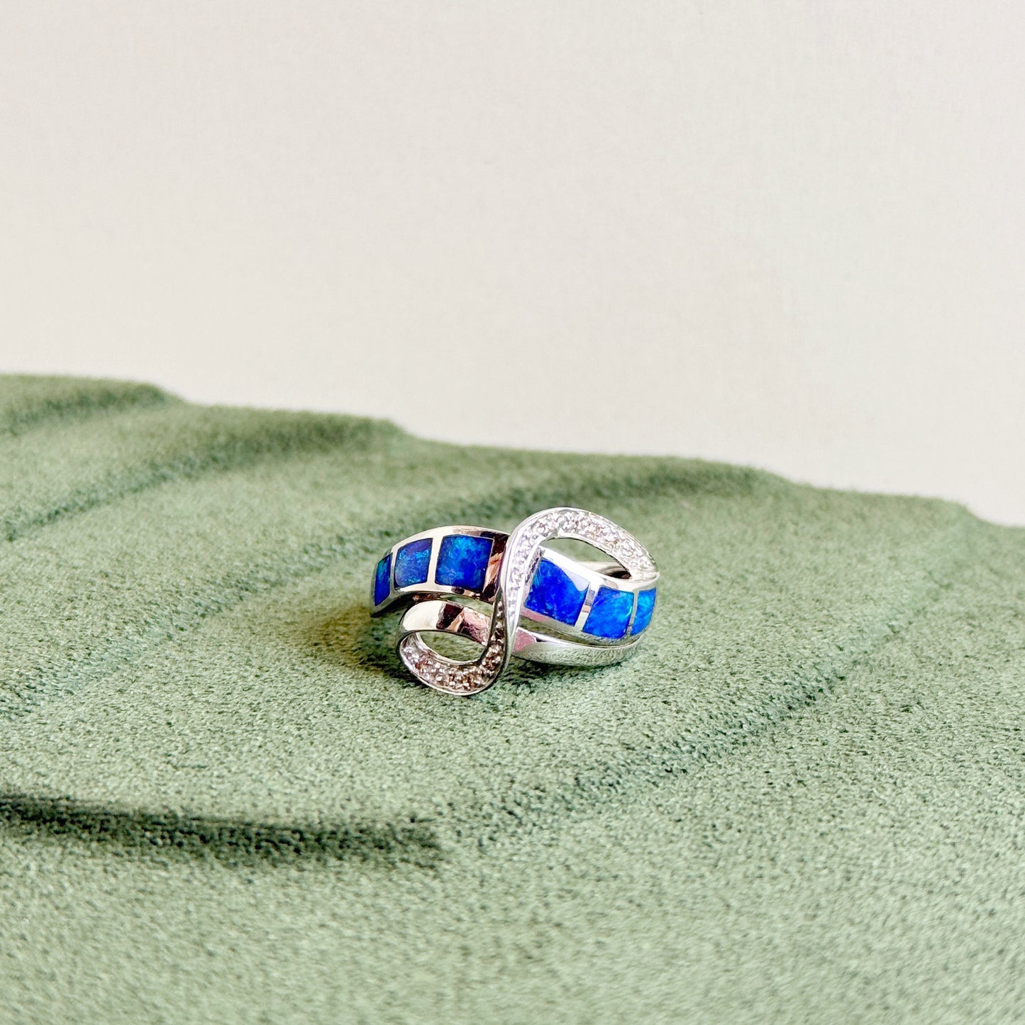 18K Paloma Inlay Opal Ring with Diamonds