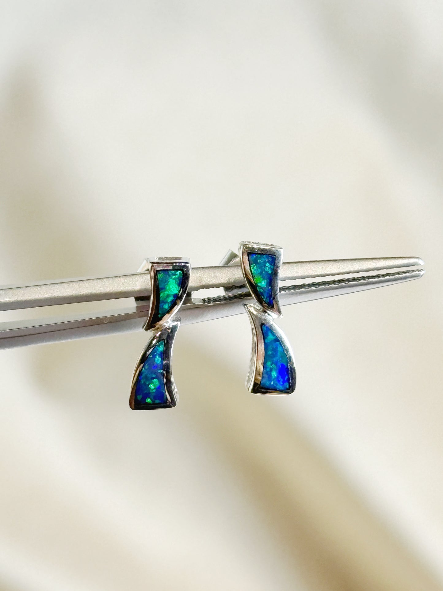 18K Indika Inlay Opal Earrings