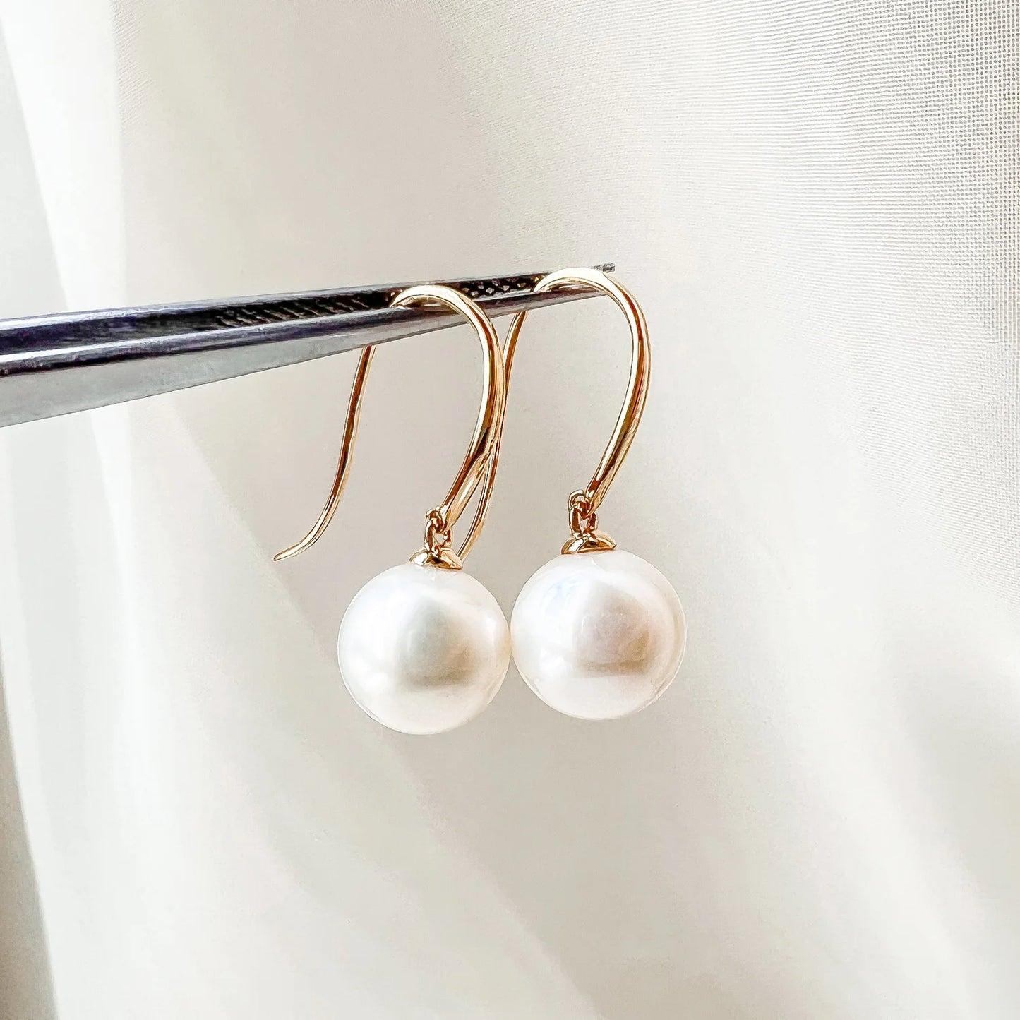 18K Akoya Hook Earrings