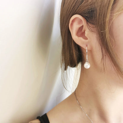 18K Chandelier Akoya Pearl Dangling Earring (Yellow gold only)