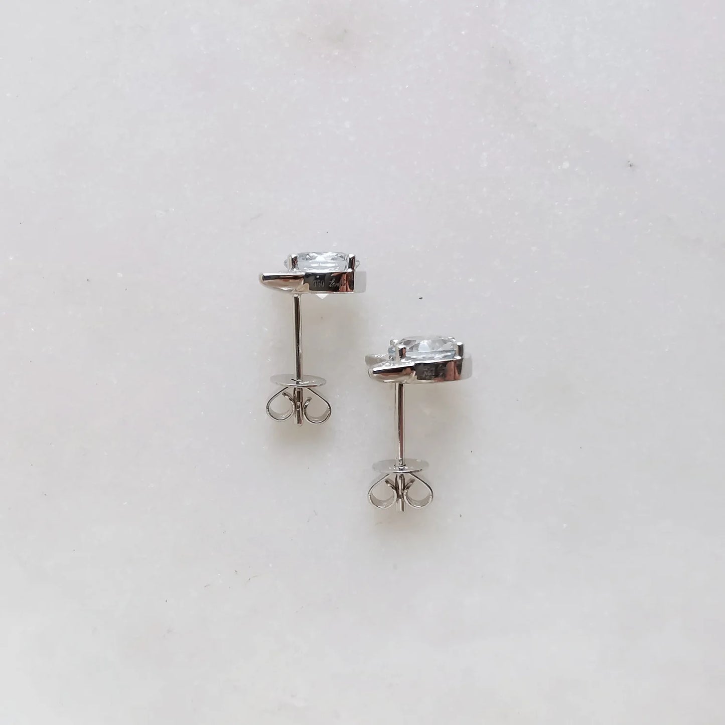 18K Aquamarine Cat Earring