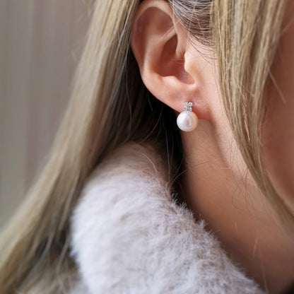 18K Diamond Flower Akoya Pearl Earring