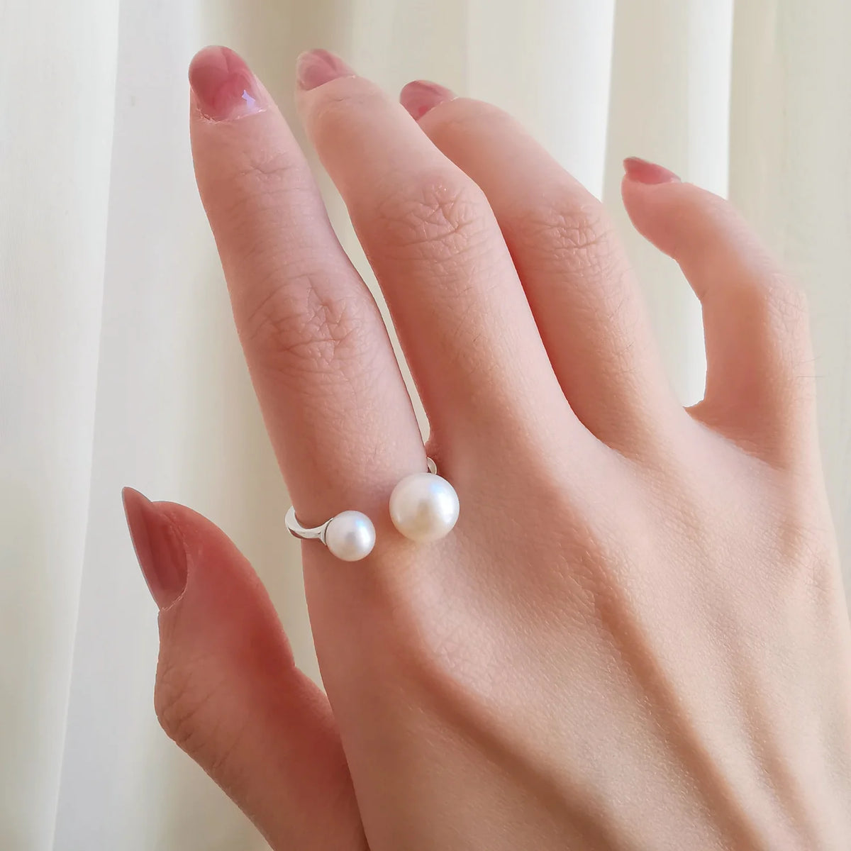 Gaia Floating Pearl Ring
