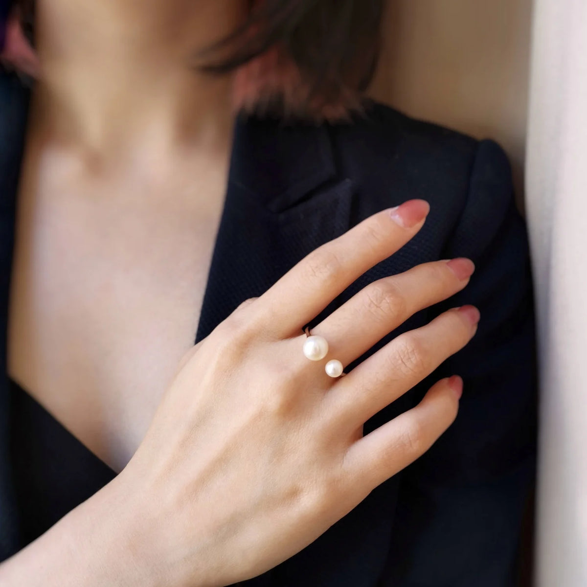 Gaia Floating Pearl Ring